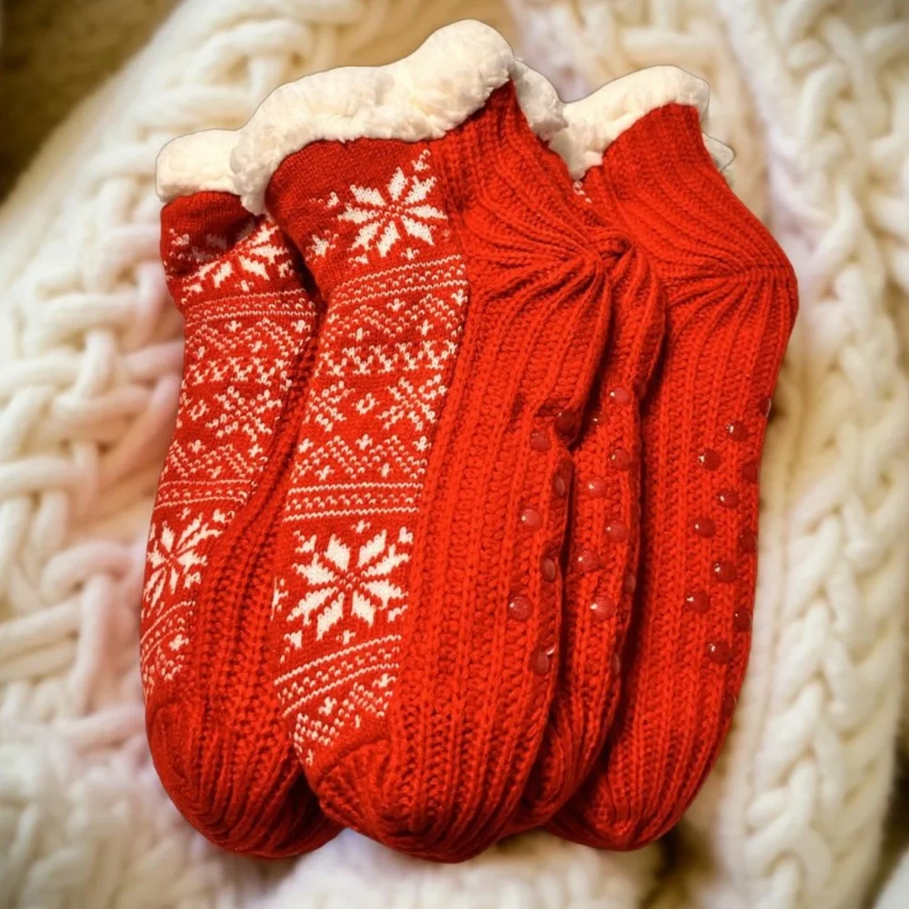 Christmas Socks Cozy Knit Slipper Socks Snowflake Pattern non slip NWT